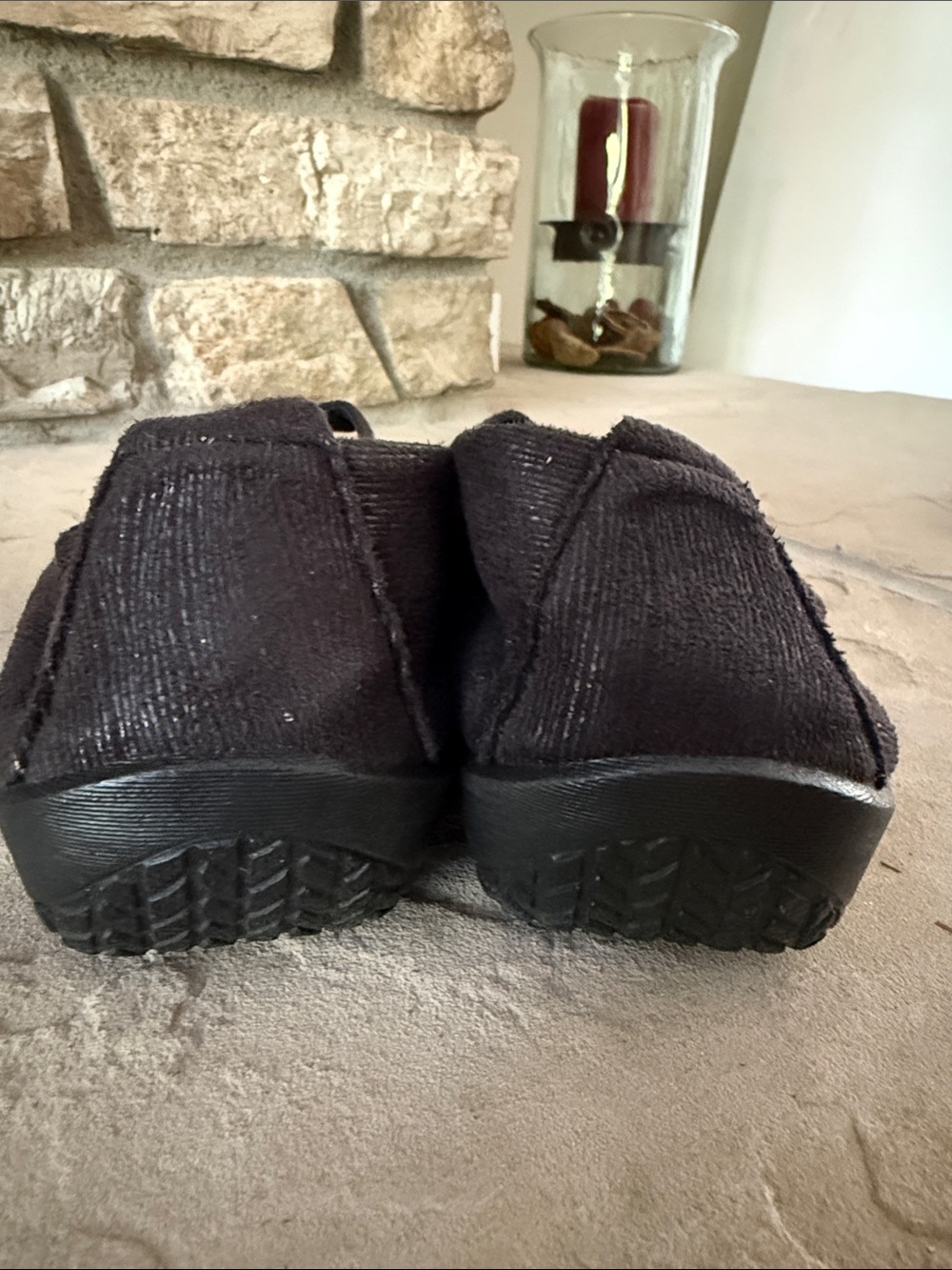 Arcopedico Women's Slip-On Loafers in Black - Picture 5 of 5